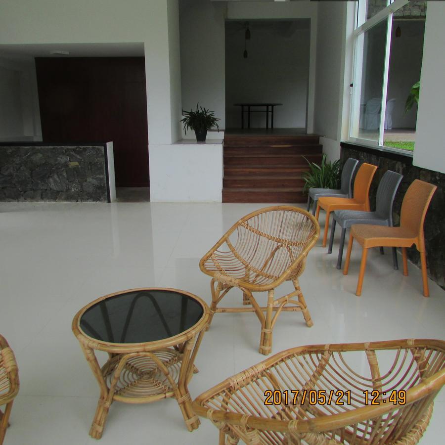 The Breeze Hotel Elpitiya  Extérieur photo
