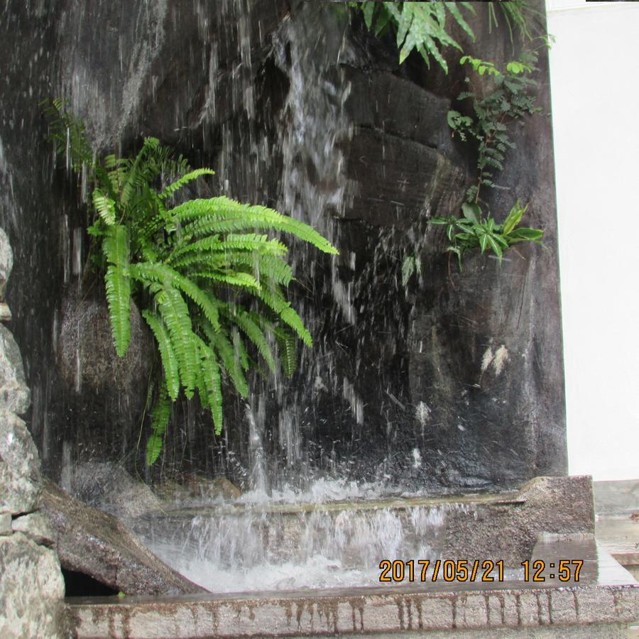 The Breeze Hotel Elpitiya  Extérieur photo